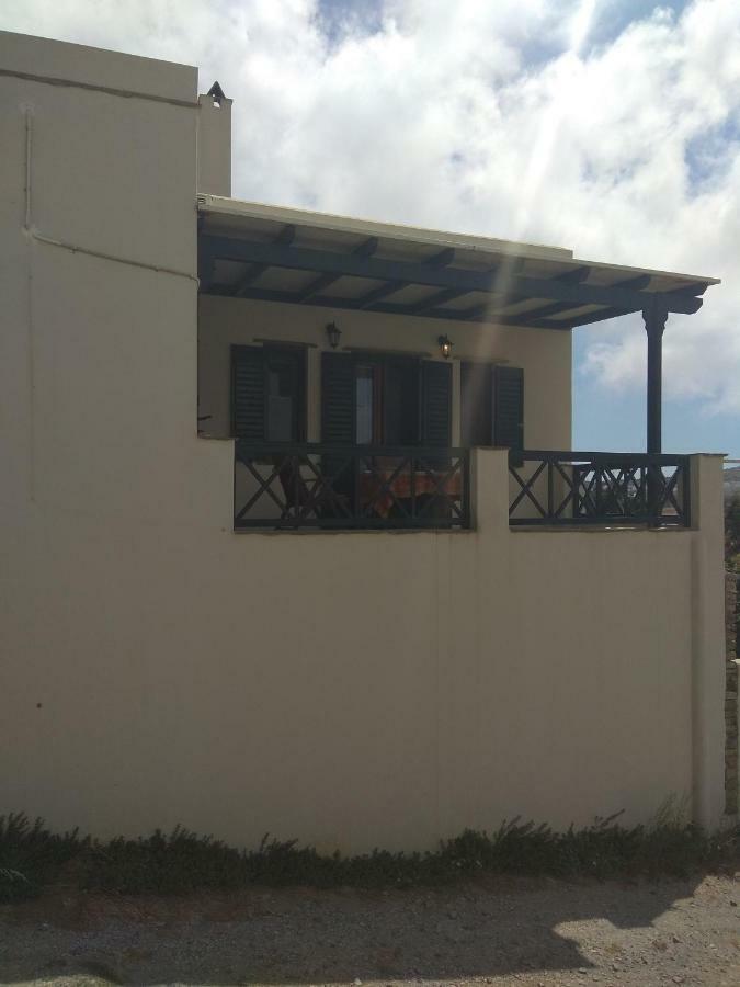 Ampeloessa Apartment Mesi  Ngoại thất bức ảnh